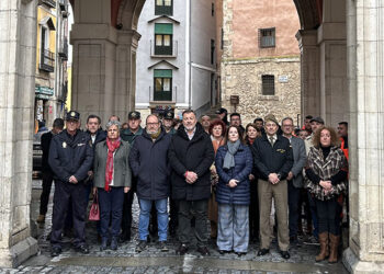 Minuto de silencio en el Ayuntamiento de Cuenca en conmemoración del Día Europeo de las Víctimas del Terrorismo