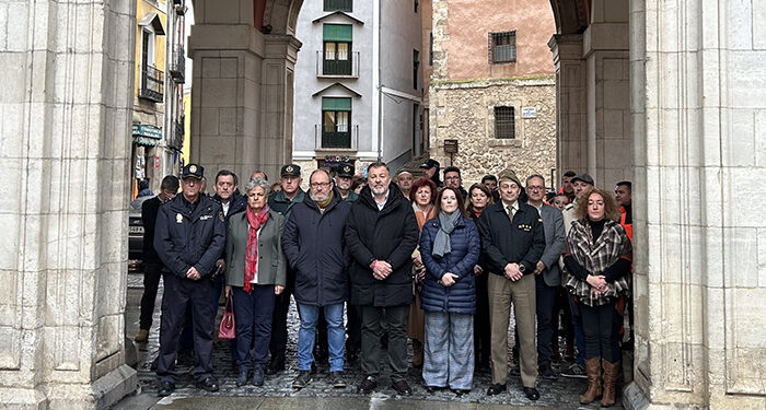 Minuto de silencio en el Ayuntamiento de Cuenca en conmemoración del Día Europeo de las Víctimas del Terrorismo