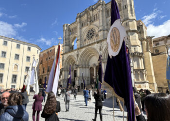 Monseñor Yanguas llama a los nazarenos a ser hijos que no desmerezcan mucho al Padre en el Jubileo de las ...