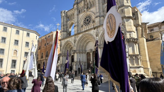 Monseñor Yanguas llama a los nazarenos a ser hijos que no desmerezcan mucho al Padre en el Jubileo de las ...