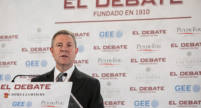 Page sostiene que en España no ha nacido nadie que “con sentido común pueda reescribir la Constitución” 1 Page sostiene que en España no ha nacido nadie que “con sentido común pueda reescribir la Constitución”