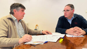 Prieto respalda las reivindicaciones de los veterinarios, “la nueva normativa limita de manera esencial su actividad”