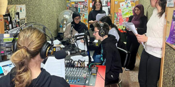 Radio Arrebato estrenará el estudio del Ministerio de Educación el miércoles 26 en la Feria “Aula”