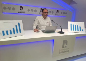 Guadalajara ya tiene 93.470 personas empadronadas y es la capital de Castilla-La Mancha que más crece 7 Guadalajara ya tiene 93.470 personas empadronadas y es la capital de Castilla-La Mancha que más crece