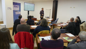 TRACC reúne a una veintena de profesionales del sector de los talleres en su jornada técnica sobre medio ambiente