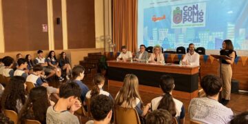 Un total de 157 equipos de la región se inscriben en el concurso escolar Consumópolis, siendo la edición con más participación de las veinte realizadas