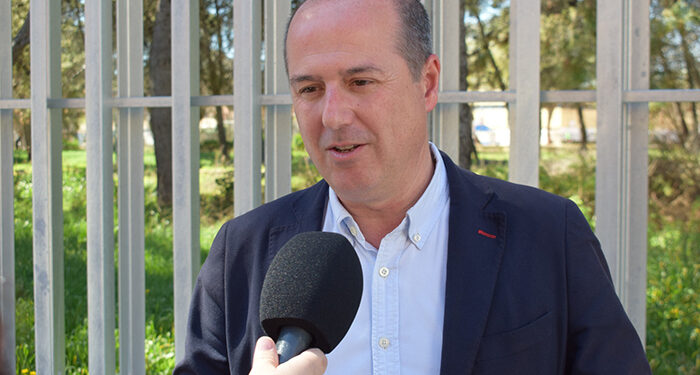 Alberto Rojo denuncia que la ineficacia de Guarinos va a hacer perder a la ciudad los 2,5 millones del plan Efeso para formación y empleo