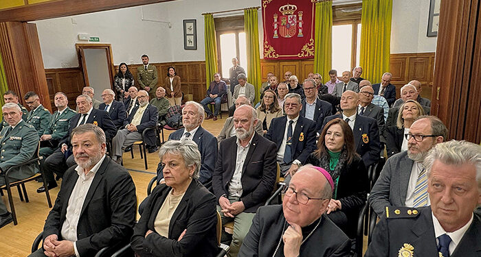 Autoridades civiles y militares conquenses acompañan a la Hermandad de Veteranos de las Fuerzas Armadas y Guardia Civil con motivo de la festividad de su patrón, San Hermenegildo