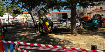Avanzan las obras para la renovación integral del área infantil del barrio de Las Quinientas