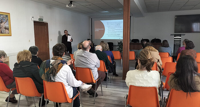 Casa Nazaret dedica el mes de abril a la “Cooperación” con dos actividades organizadas por Manos Unidas