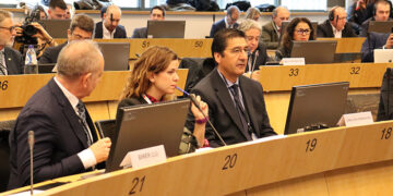 Castilla-La Mancha ratifica la declaración del intergrupo del vino del Comité Europeo de las Regiones en defensa del sector frente a conflictos comerciales injustificados