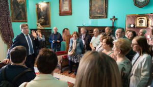 Cerca de 190 personas conocen la Diputación de Guadalajara en la jornada de puertas abiertas