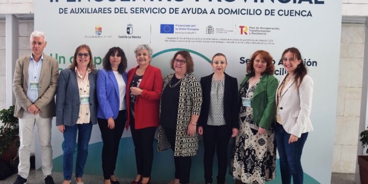 Más de 80 profesionales se reúnen en el II Encuentro de Auxiliares de Ayuda a Domicilio organizado por la Diputación de Cuenca