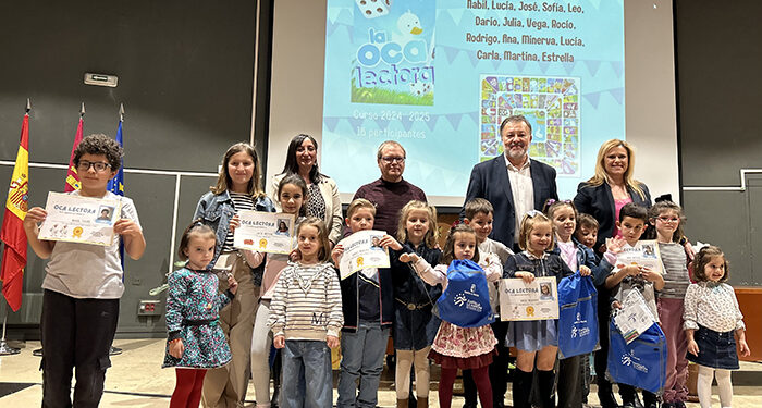 Dolz entrega los premios del concurso ‘La Oca Lectora’ a 16 niños y niñas que han leído entre todos 119 libros 1 Dolz entrega los premios del concurso ‘La Oca Lectora’ a 16 niños y niñas que han leído entre todos 119 libros