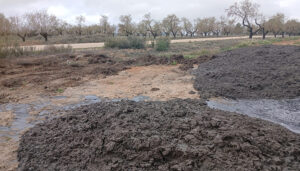 Ecologistas en Acción denuncia vertidos ilegales en Mira y el mal uso de lodos de depuradora que provocará contaminación en tierra y agua