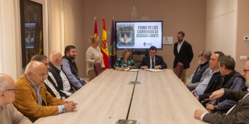 El Ayuntamiento de Guadalajara renueva el convenio con las Cofradías y Hermandades de Semana Santa
