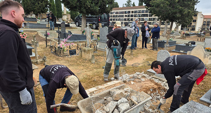 Exhuman en el cementerio de Caspe (Zaragoza) a un asesinado por el franquismo nacido en Molina de Aragón 1 Exhuman en el cementerio de Caspe (Zaragoza) a un asesinado por el franquismo nacido en Molina de Aragón