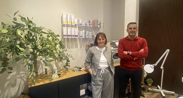 Invierte en Cuenca apoya los primeros pasos del estudio de belleza Elena Moral Skin Studio en Tarancón 1 Invierte en Cuenca apoya los primeros pasos del estudio de belleza Elena Moral Skin Studio en Tarancón