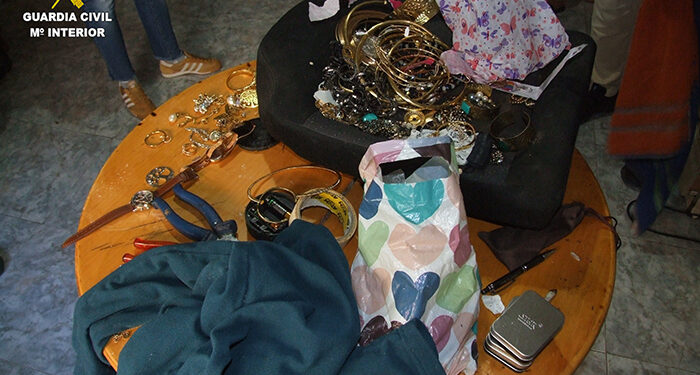 La Guardia Civil detiene en San Clemente a tres personas por tres delitos de robo con violencia y dos de lesiones