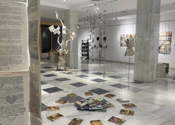 La Junta inaugura la exposición “Arte y Libro” con obras del alumnado del Brianda de Mendoza y la Escuela de Arte
