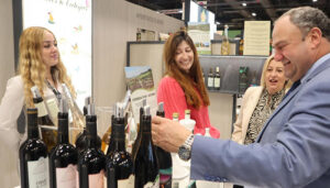 La Junta promociona las 41 figuras de calidad y las empresas agroalimentarias en el Salón Gourmets, el mayor escaparate del país