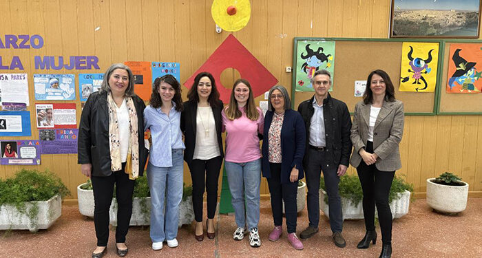 La Junta recibe a estudiantes francesas que realizan prácticas en centros educativos de Castilla-La Mancha 1 La Junta recibe a estudiantes francesas que realizan prácticas en centros educativos de Castilla-La Mancha