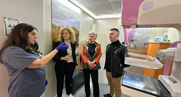 La Junta refuerza su compromiso con la salud de las mujeres con la puesta en marcha del ‘Mamobús’ que recorrerá Guadalajara 1 La Junta refuerza su compromiso con la salud de las mujeres con la puesta en marcha del ‘Mamobús’ que recorrerá Guadalajara