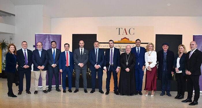 La Junta resalta en Cuenca el papel de hermandades y cofrades para engrandecer la Semana Santa y anima a visitar Castilla-La Mancha 1 La Junta resalta en Cuenca el papel de hermandades y cofrades para engrandecer la Semana Santa y anima a visitar Castilla-La Mancha