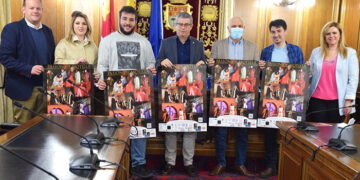 La Pasión de Motilla presenta las novedades como música en directo, lucha de espadas y gastronomía