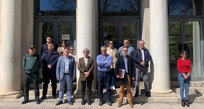 La Subdelegación del Gobierno en Cuenca acoge un día más un minuto de silencio por un nuevo asesinato machista