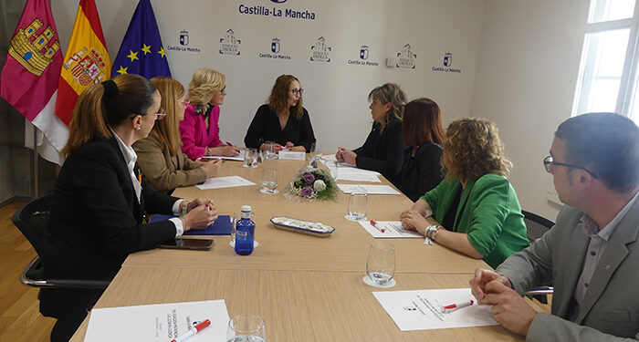 Las empresarias conquenses muestran su disposición a colaborar con la Consejería de Igualdad en sus diferentes proyectos 1 Las empresarias conquenses muestran su disposición a colaborar con la Consejería de Igualdad en sus diferentes proyectos