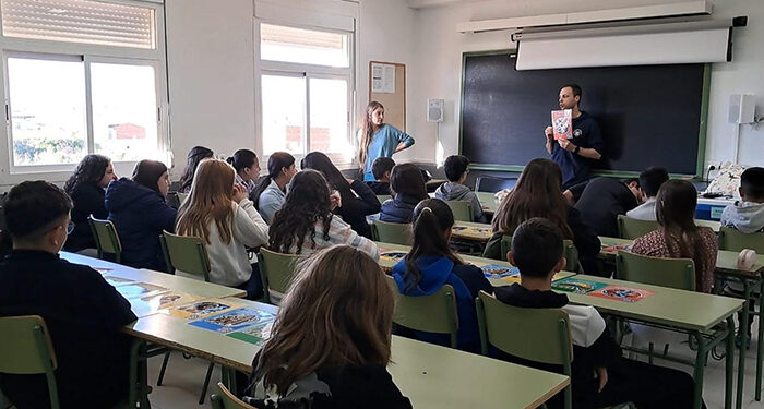 Los alumnos del instituto de Landete se acercan al mundo de la Paleontología de la mano de expertos investigadores