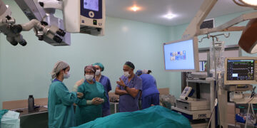 Los servicios de Otorrino y Oftalmología retoman las intervenciones endoscópicas gracias a la dotación de una torre de cirugía para el nuevo Hospital Universitario de Cuenca