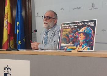 Marchamalo acogerá la tercera edición de la Feria de Formación Profesional, Artes Plásticas y Diseño organizada por el Gobierno regional 1 Marchamalo acogerá la tercera edición de la Feria de Formación Profesional, Artes Plásticas y Diseño organizada por el Gobierno regional