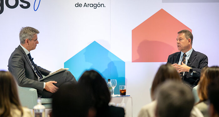 Page presenta, en Zaragoza, a una región que es líder en España en confianza empresarial y se sitúa a 10 puntos de la media nacional