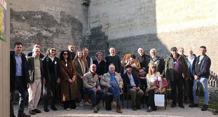 Productores y representantes de ajo de Europa analizan en Francia la próxima campaña y la situación de los mercados 1 Productores y representantes de ajo de Europa analizan en Francia la próxima campaña y la situación de los mercados