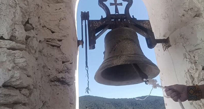 La Revuelta de la España vaciada da la campanada 1 Toque de camapana en Yémeda, Cuenca