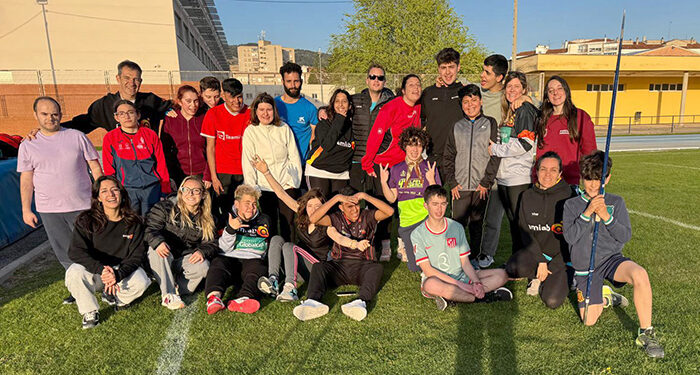 Un total de 22 deportistas y 10 técnicos del Club Deportivo amiab participarán en el Campeonato Regional de Atletismo de FECAM 1 Un total de 22 deportistas y 10 técnicos del Club Deportivo amiab participarán en el Campeonato Regional de Atletismo de FECAM