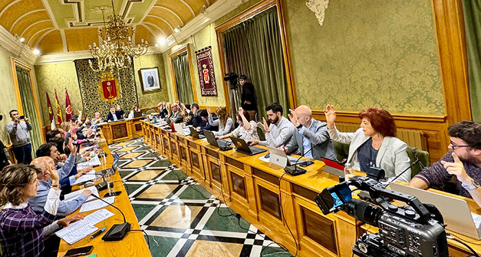 Unanimidad del Pleno del Ayuntamiento de Cuenca para aprobar la Ordenanza Municipal contra el Botellón 1 Unanimidad del Pleno del Ayuntamiento de Cuenca para aprobar la Ordenanza Municipal contra el Botellón