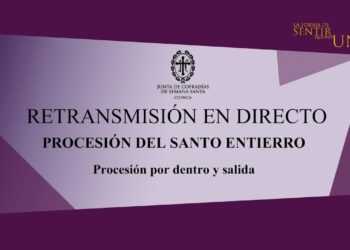 Así  ha sido el inicio de la procesión del Santo Entierro dentro de la catedral