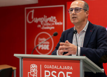 Alberto Rojo apoya la creación de una Zona Franca de riqueza en el Corredor y pide a Guarinos que no pierda esta oportunidad de progreso para la ciudad