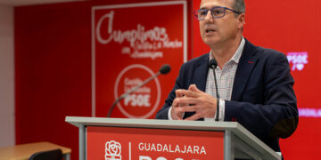 Alberto Rojo apoya la creación de una Zona Franca de riqueza en el Corredor y pide a Guarinos que no pierda esta oportunidad de progreso para la ciudad