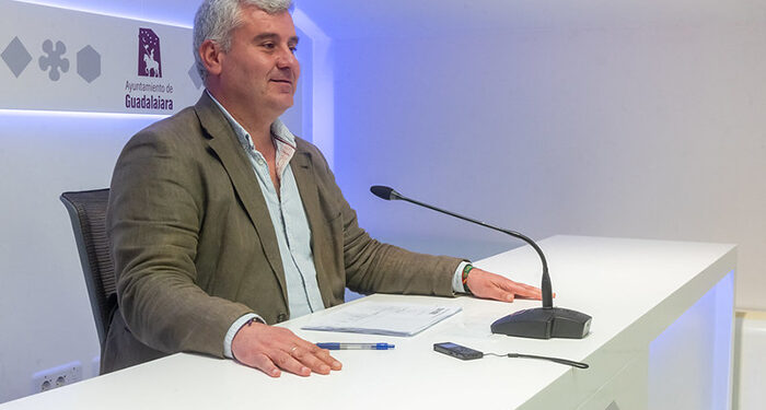 El Ayuntamiento de Guadalajara ¡paga las facturas con un periodo medio de 59,7 días 1 Alfonso Esteban, Concejal de Hacienda
