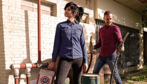 Beatriz Anta y Ángel Ortiz revitalizan Villanueva de Alcorón con la apertura de su Gasolinera Rural