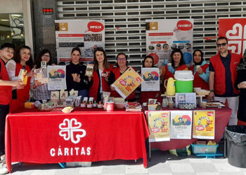 Cáritas Cuenca conmemora el Día Mundial de Comercio Justo tu consumo cotidiano puede cambiar el mundo