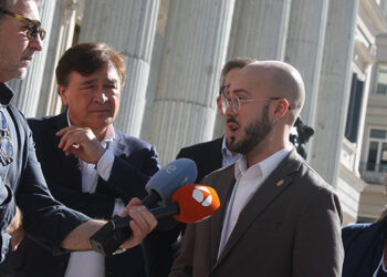 Cuenca Ahora lleva al Congreso el recorte de paradas de autobús que dejará incomunicados a más de 40 municipios conquenses Cuenca Ahora lleva al Congreso el recorte de paradas de autobús que dejará incomunicados a más de 40 municipios conquenses