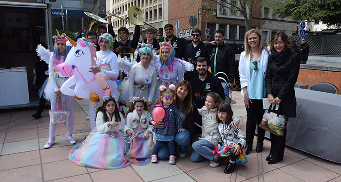 Cuenca Lee se llena de color y alegría en una mañana donde los niños fueron los protagonistas de la mano de Ana Punset
