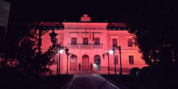 Cuenca se ilumina de rojo por el Día Mundial de la Cruz Roja y la Media Luna Roja y Motilla del Palancar acoge una jornada de actividades abiertas a la ciudadanía