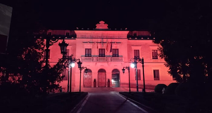 Cuenca se ilumina de rojo por el Día Mundial de la Cruz Roja y la Media Luna Roja y Motilla del Palancar acoge una jornada de actividades abiertas a la ciudadanía 1 Cuenca se ilumina de rojo por el Día Mundial de la Cruz Roja y la Media Luna Roja y Motilla del Palancar acoge una jornada de actividades abiertas a la ciudadanía