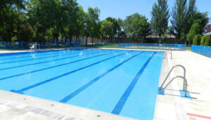 Trasladado al Hospital de Toledo un menor de 3 años rescatado inconsciente de la piscina municipal de Tarancón 2 El Ayuntamiento de Tarancón lanza el plazo para inscribirse en los cursos de verano de la piscina municipal